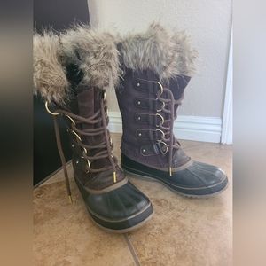 Sorel Joan of Arc boots